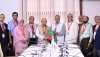 প্রধান উপদেষ্টার কাছে স্বাস্থ্য সংস্কার কমিশনের প্রতিবেদন জমা